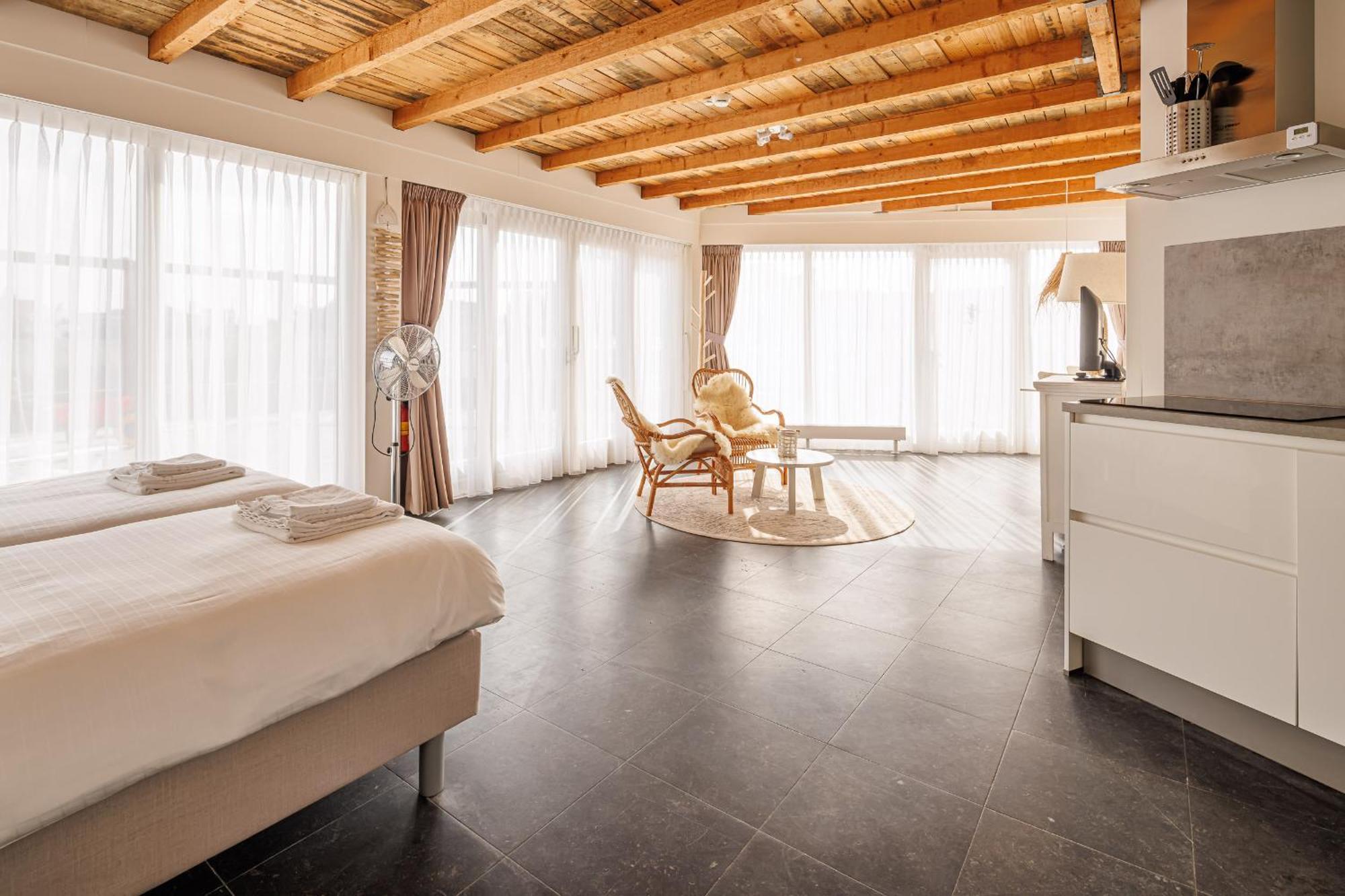 ברחן אן זיי Neptunus Appartementen חדר תמונה