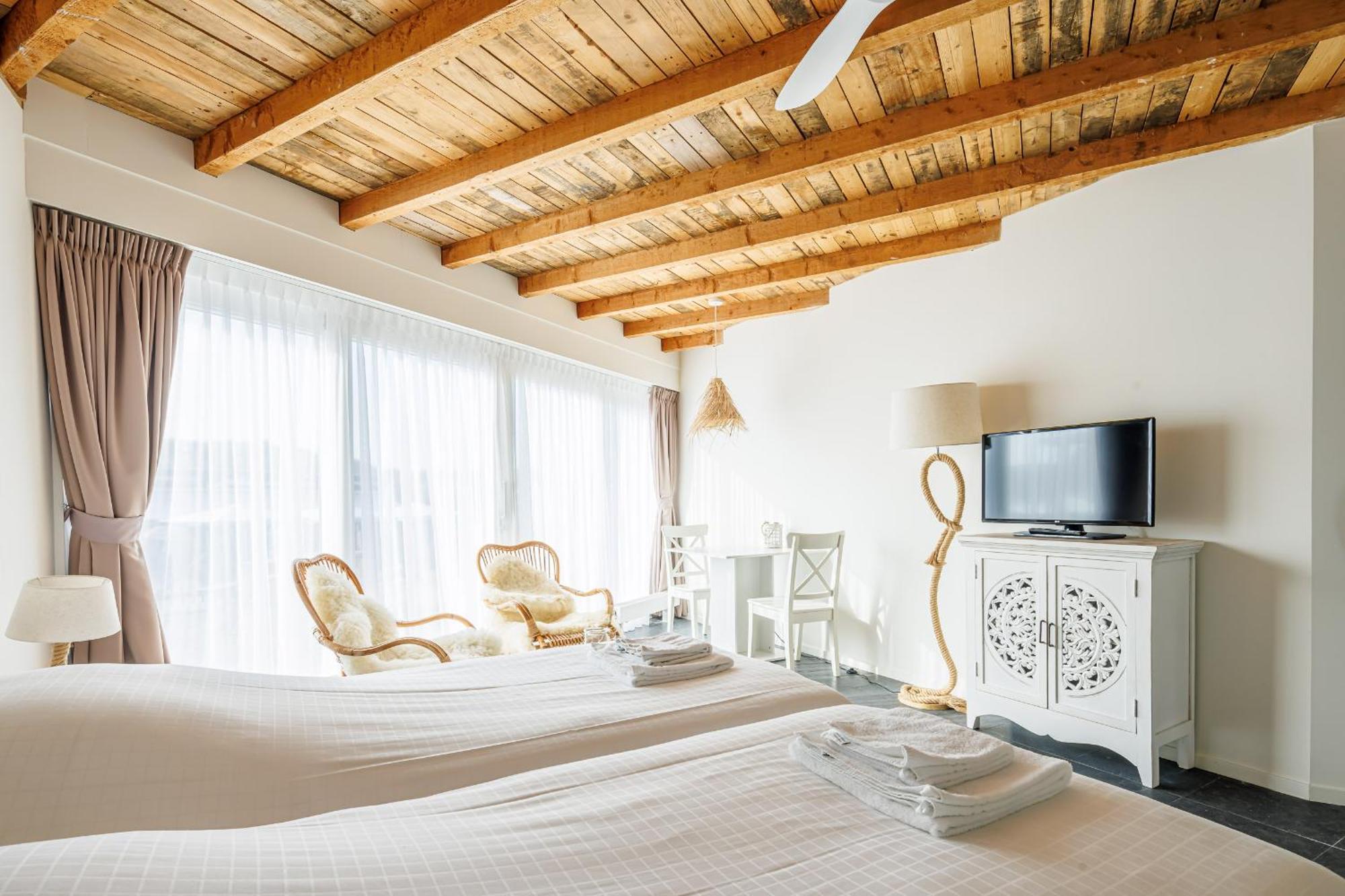 ברחן אן זיי Neptunus Appartementen חדר תמונה