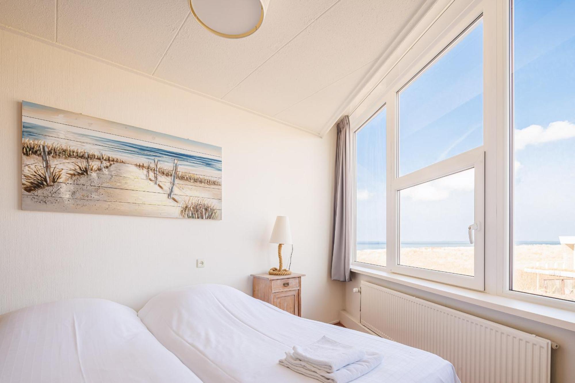ברחן אן זיי Neptunus Appartementen חדר תמונה