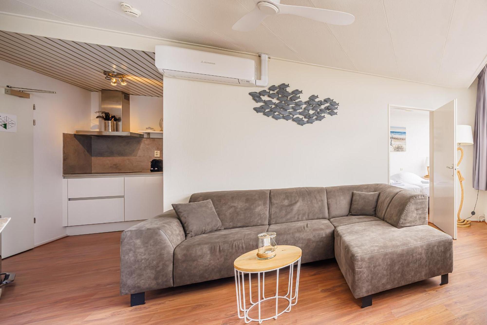 ברחן אן זיי Neptunus Appartementen חדר תמונה