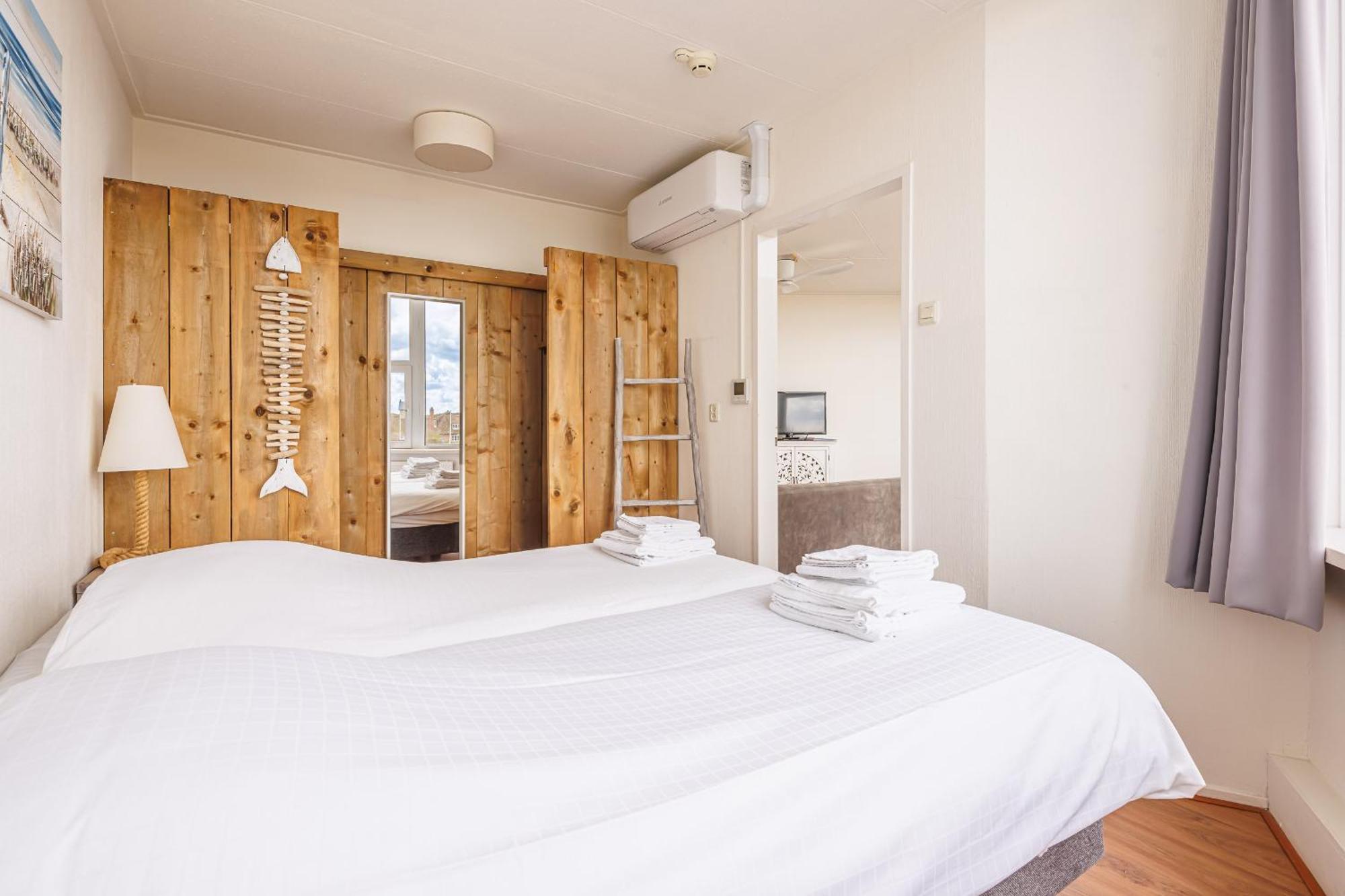 ברחן אן זיי Neptunus Appartementen חדר תמונה