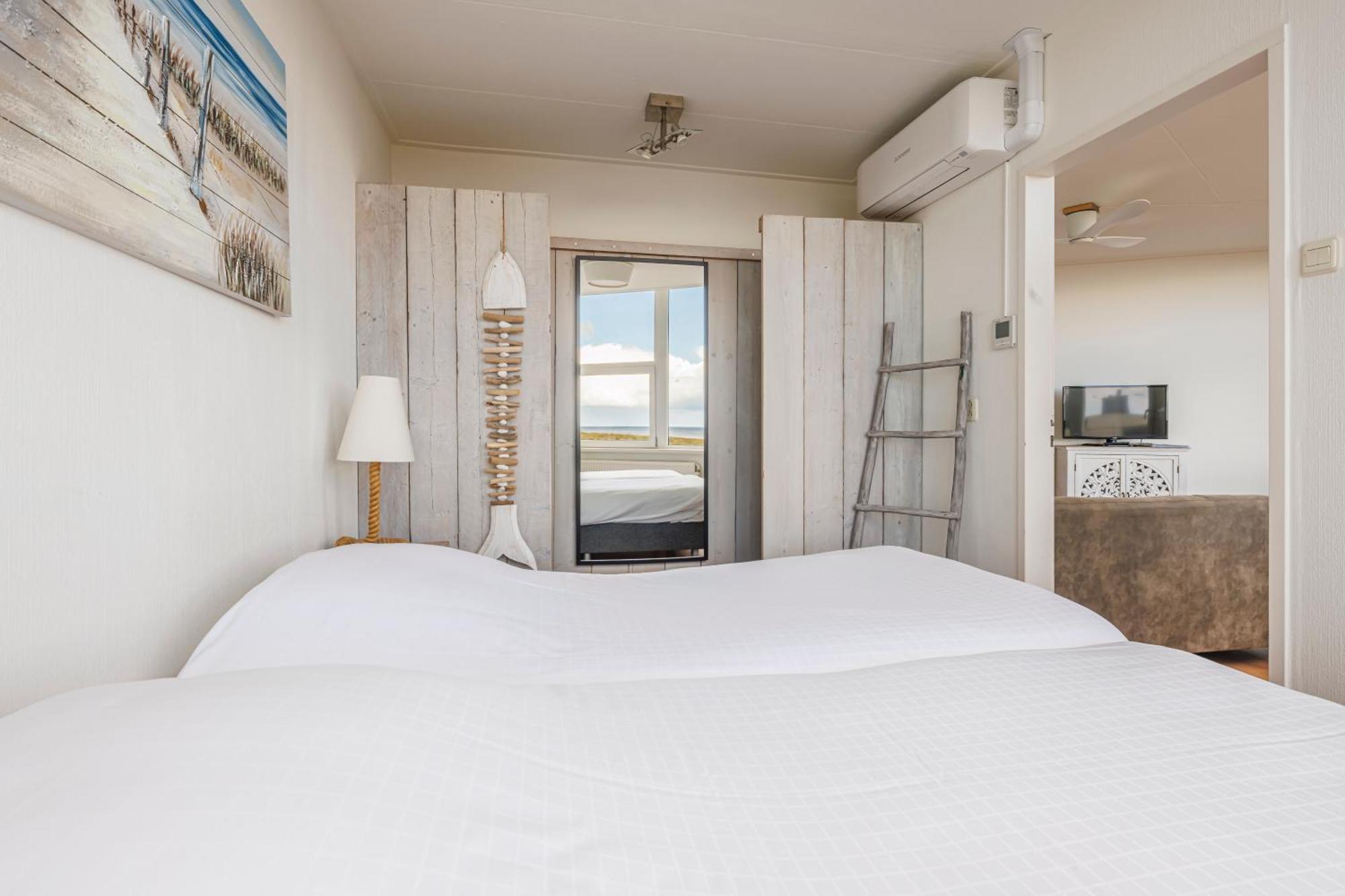 ברחן אן זיי Neptunus Appartementen חדר תמונה